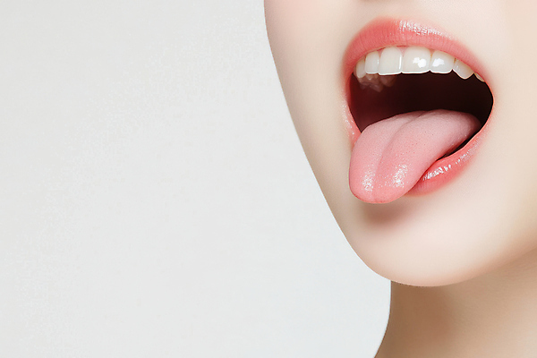 JPG 편집이미지 건강 입벌림 미소 신체부위 청결 입 메롱 의료성형뷰티 구강검진 편집실사 AI인물포토 AI콘텐츠 모션 표정 사람 검진 위생 CG 파일형식 AI포토