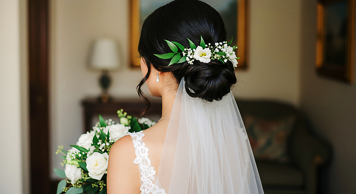 JPG 편집이미지 여자 부케 웨딩드레스 잎 결혼식 면사포 실내 한명 들기 성인 뒷모습 장미 우아함 머리핀 의료성형뷰티 성인여자한명만 웨딩촬영 세련 편집실사 AI인물포토 AI콘텐츠 식물 1 드레스 꽃 뷰포인트 꽃다발 결혼 컨셉 장신구 모션 사람 내부 CG 결혼소품 기념사진 여자한명만 성인여자만 파일형식 AI포토