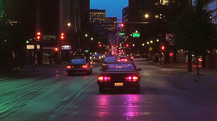 JPG 편집이미지 도로 야경 가로등 자동차 사람없음 건물 빛 도심 신호등 보케 네온 편집실사 AI포토 AI콘텐츠 건축물 공공시설 길 육상교통 교통시설 도시 야간 CG 파일형식 풍경_경치