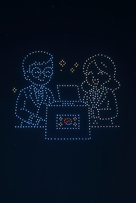 JPG 편집이미지 여자 남자 야경 밤하늘 미소 상반신 성인 두명 빛 반짝임 검은색 축제 태극기 투표용지 투표함 드론 성인만 대통령선거 편집실사 AI포토 AI콘텐츠 컬러 모션 하늘 표정 사람 국기 야간 투표 선거 CG 파일형식 풍경_경치