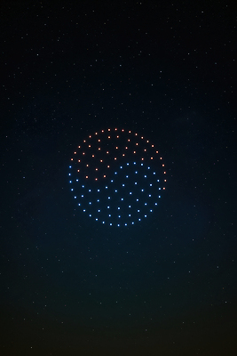 JPG 편집이미지 야경 밤하늘 한국 사람없음 빛 검은색 축제 태극 드론 편집실사 AI포토 AI콘텐츠 문양 아시아 컬러 하늘 야간 CG 파일형식 풍경_경치