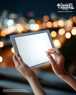 PSD 편집이미지 손 야경 들기 신체부위 여름휴가 태블릿 여름풍경 보케 여름밤 조작 이미지편집 모션 휴가 사람 풍경 여름 전자제품 스마트기기 야간 파일형식 여름_계절 풍경_경치