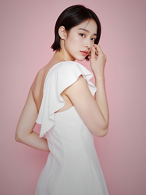 JPG 편집이미지 원피스 여자 분홍색 포즈 한명 성인 뷰티 단발머리 뷰티풀 의료성형뷰티 성인여자한명만 세련 편집실사 AI인물포토 AI콘텐츠 1 헤어스타일 옷 컬러 사람 CG 여자한명만 성인여자만 파일형식 AI포토