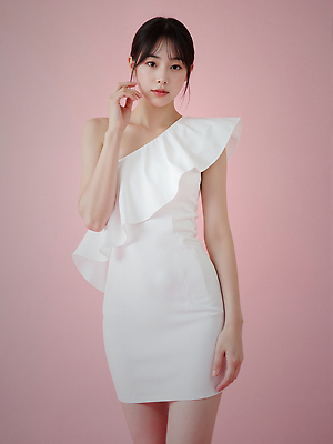 JPG 편집이미지 원피스 여자 분홍색 포즈 한명 성인 뷰티 뷰티풀 의료성형뷰티 성인여자한명만 세련 편집실사 AI인물포토 AI콘텐츠 1 옷 컬러 사람 CG 여자한명만 성인여자만 파일형식 AI포토