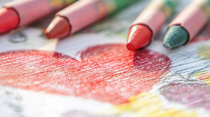 JPG 편집이미지 색연필 사람없음 하트 그리기 낙서 그림 편집실사 AI포토 AI콘텐츠 모양 모션 학용품 CG 파일형식