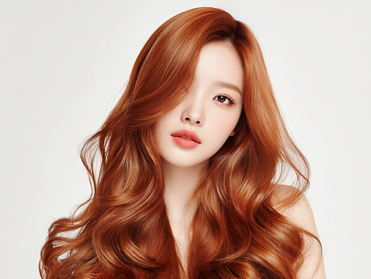 JPG 모델 편집이미지 긴머리 응시 여자 한명 상반신 성인 뷰티 머리카락 파마 광택 머리염색 머릿결 뷰티풀 의료성형뷰티 성인여자한명만 편집실사 AI인물포토 AI콘텐츠 1 헤어스타일 시선 사람 머리 CG 염색 여자한명만 성인여자만 파일형식 AI포토