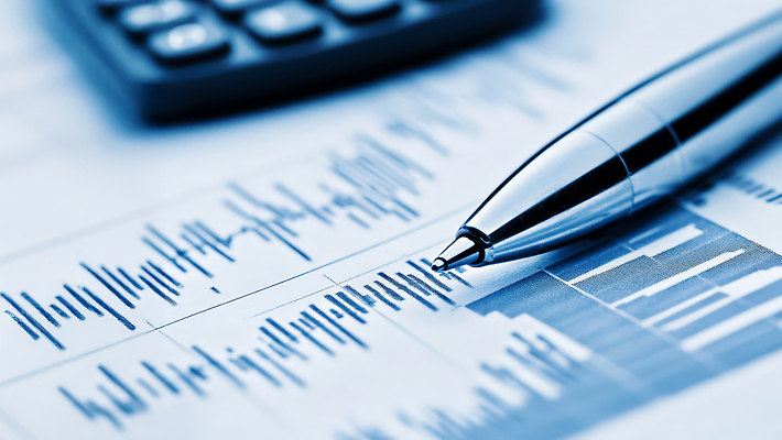 JPG 편집이미지 비즈니스 그래프 사람없음 펜 계산기 보고서 문서 편집실사 AI포토 AI콘텐츠 문구용품 필기구 장비 CG 파일형식