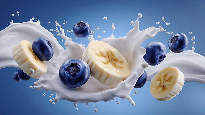 JPG 편집이미지 바나나 사람없음 우유 액체 남색 블루베리 과일조각 스플래쉬 편집실사 AI포토 AI콘텐츠 컬러 조각 과일 유제품 CG 파일형식