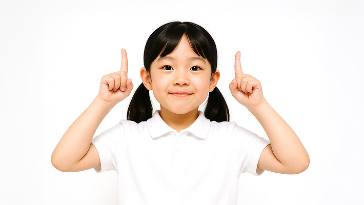 JPG 모델 편집이미지 여자 어린이 포즈 한명 미소 소녀 상반신 가리킴 위 의료성형뷰티 소녀한명만 편집실사 AI인물포토 AI콘텐츠 1 표정 사람 손짓 방향 CG 여자한명만 소녀만 파일형식 AI포토