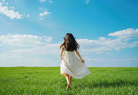 JPG 전신 구름 편집이미지 드레스 여자 행복 어린이 하늘색 자연 놀이 하늘 한명 소녀 잔디 초원 뒷모습 초록색 평화 걷기 귀여움 맑음 자유 잡기 놀기 의료성형뷰티 소녀한명만 편집실사 AI인물포토 AI콘텐츠 자연요소 식물 1 옷 감정 뷰포인트 컬러 컨셉 모션 날씨 사람 파란색 CG 생태계 여자한명만 소녀만 파일형식 AI포토