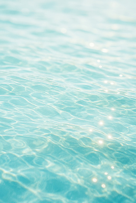 JPG 편집이미지 바다 하늘색 자연 휴식 풍경 사람없음 여름 빛 반짝임 햇빛 고요 체험 수면 감성 잔물결 윤슬 청량 편집실사 AI포토 AI콘텐츠 계절 물결 컨셉 모션 물 파란색 태양 CG 생태계 파일형식