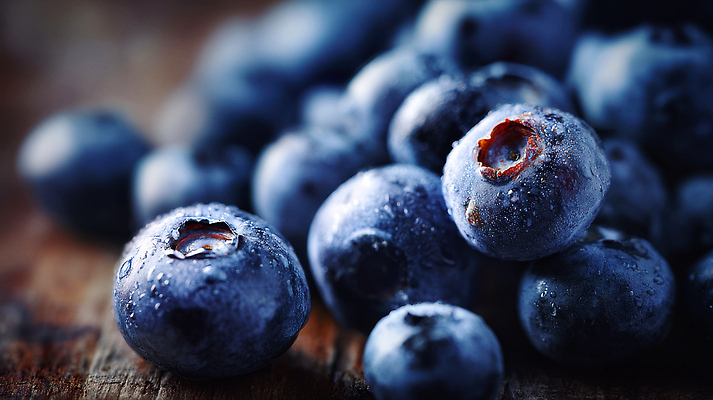 JPG 편집이미지 재료 자연 디저트 요리 농장 맛 수분 질감 블루베리 비타민 건강식 나무탁자 제철 편집실사 AI포토 AI콘텐츠 음식 컨셉 농업 과일 탁자 CG 생태계 영양소 파일형식
