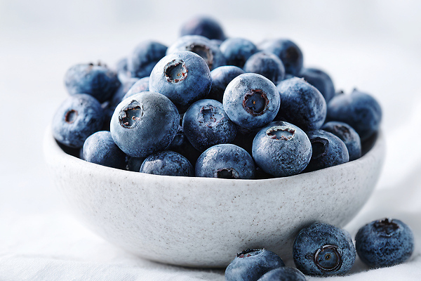 JPG 편집이미지 과일 자연 디저트 건강 풍경 여름 반짝임 매력적 신선 블루베리 비타민 먹거리 맛있는 편집실사 AI포토 AI콘텐츠 계절 음식 컨셉 모션 CG 생태계 영양소 파일형식