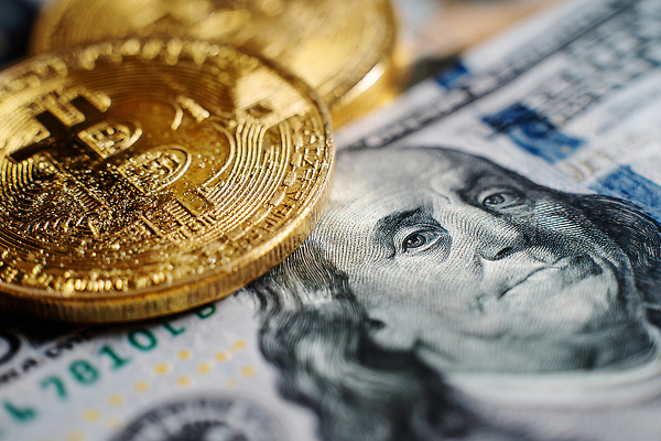 JPG 편집이미지 상징 지폐 돈 금융 경제 달러 거래 재산 투자 가치 가상화폐 편집실사 AI컴퓨터그래픽 AI콘텐츠 비즈니스 CG 파일형식