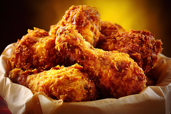 JPG 편집이미지 감정 음식 백그라운드 디저트 요리 바구니 튀김 맛 닭다리 식욕 정성 간편조리식품 편집실사 AI포토 AI콘텐츠 컨셉 CG 파일형식