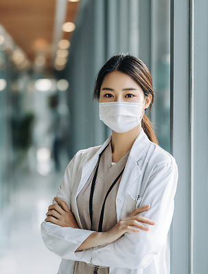 JPG 편집이미지 건강 병원 마스크 환자 간호사 의료진 의사 복도 기다림 의료성형뷰티 편집실사 AI인물포토 AI콘텐츠 직업 의학 모션 CG 파일형식 AI포토