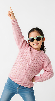 JPG 나무 편집이미지 옷 어린이 분홍색 포즈 백그라운드 소녀 여름 선글라스 유행 춤 스웨터 즐거움 의료성형뷰티 스타일 편집실사 AI인물포토 AI콘텐츠 식물 계절 여자 감정 안경 컬러 상의 문화예술 사람 CG 파일형식 AI포토