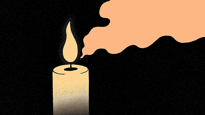 JPG 디자인 시선 예술 백그라운드 일러스트 초 촛불 불꽃 조명 따뜻함 내부 인테리어 어둠 고요 표현 분위기 연기 오브젝트 감성 국내일러스트 AI일러스트 AI콘텐츠 컨셉 불 파일형식