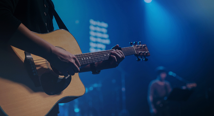 JPG 편집이미지 음악 연주 조명 소리 콘서트 공연 음악가 무대 표현 군중 즐거움 열정 아코디언 생동감 의료성형뷰티 편집실사 AI인물포토 AI콘텐츠 직업 감정 문화예술 사람 이벤트 건반악기 CG 파일형식 AI포토