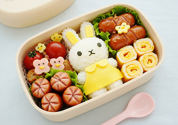 JPG 모양 편집이미지 음식 분홍색 채소 과일 재료 아침 반찬 요리 귀여움 토끼 신선 준비 도시락 점심 편집실사 AI포토 AI콘텐츠 주간 컬러 컨셉 포유류 반려동물 CG 파일형식