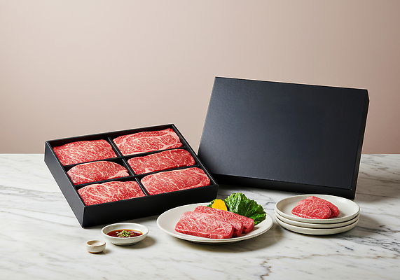 JPG 편집이미지 접시 한식 채소 재료 탁자 육류 요리 식사 신선 소스 준비 한우 편집실사 AI포토 AI콘텐츠 식기 음식 가구 식재료 소고기 양념 CG 파일형식