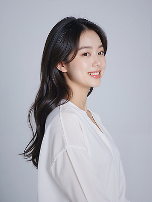 JPG 모델 편집이미지 헤어스타일 여자 포즈 조명 미소 웃음 촬영 매력적 피부 뷰티풀 의료성형뷰티 스타일 편집실사 AI인물포토 AI콘텐츠 컨셉 표정 사람 신체부위 CG 파일형식 AI포토