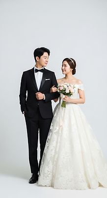 JPG 편집이미지 드레스 패션 기념일 행복 신부 꽃다발 신랑 결혼 사랑 신혼 뷰티풀 순간 의료성형뷰티 편집실사 AI인물포토 AI콘텐츠 옷 꽃 감정 이벤트 CG 파일형식 AI포토