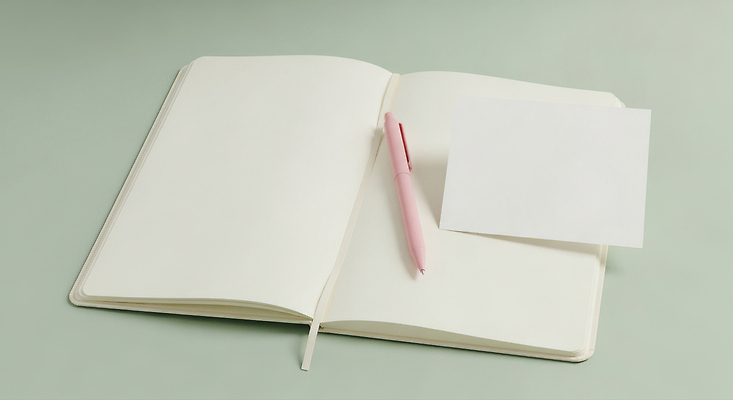 JPG 편집이미지 디자인 분홍색 아이디어 학습 펜 공책 기록 집중 정리 창의성 플래너 편집실사 AI포토 AI콘텐츠 교육 컬러 컨셉 문구용품 필기구 CG 파일형식