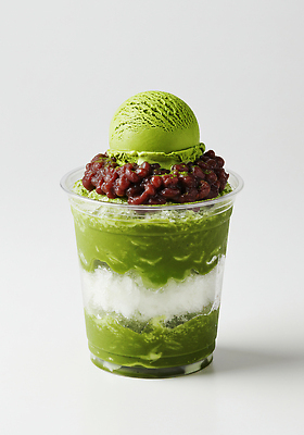 JPG 편집이미지 음식 아이스크림 디저트 여름 얼음 달콤 녹차 즐거움 빙수 상큼 팥 조화 맛있는 편집실사 컵빙수 AI포토 AI콘텐츠 자연요소 계절 감정 차_음료 맛 CG 파일형식