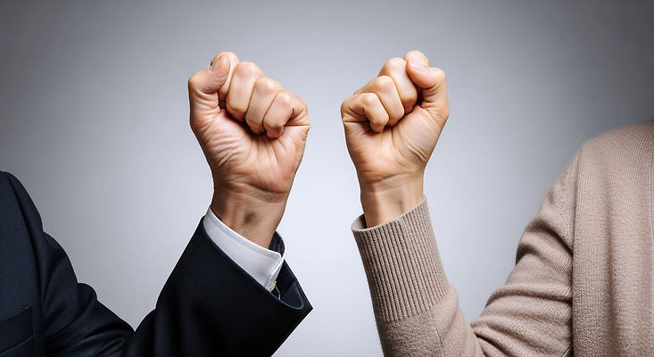 JPG 편집이미지 옷 상징 백그라운드 응원 성공 협력 사람 힘 주먹 스마트 긍정 그라데이션 반항 의료성형뷰티 편집실사 AI인물포토 AI콘텐츠 컨셉 모션 CG 파일형식 AI포토