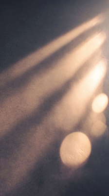 JPG 편집이미지 여유 예술 바닥 그림자 풍경 빛 반짝임 촬영 공간 분위기 먼지 감성 편집실사 AI포토 AI콘텐츠 감정 컨셉 모션 CG 파일형식