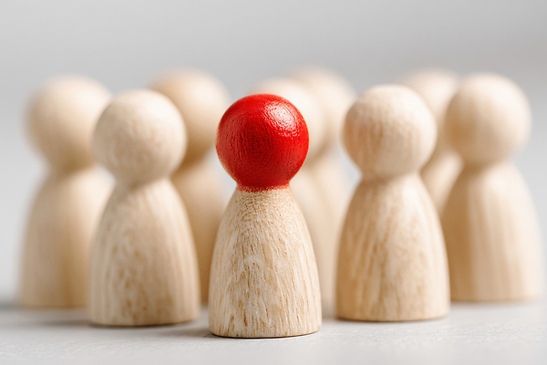 JPG 모양 편집이미지 상징 컬러 모션 사람 사회 그룹 중앙 군중 준비 조화 나무인형 리더쉽 주목 편집실사 AI포토 AI콘텐츠 인형 CG 공동체 파일형식