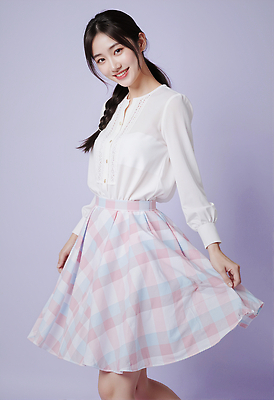 JPG 편집이미지 여자 패션 감정 포즈 백그라운드 웃음 치마 머리카락 크기 체크무늬 비율 밝은색 의료성형뷰티 스타일 편집실사 AI포토 AI인물포토 AI콘텐츠 무늬 하의 표정 사람 머리 CG 파일형식