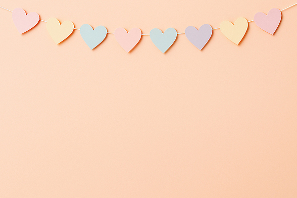 JPG 편집이미지 기념일 행복 감정 컬러 백그라운드 사랑 장식 파티 주황색 현수막 심장 즐거움 준비 파스텔 편집실사 AI포토 AI콘텐츠 학용품 이벤트 장기_의학 CG 파일형식