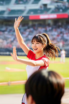 JPG 편집이미지 여학생 스포츠 응원 모션 미소 여름 경기장 야구 에너지 군중 즐거움 치어리더 의료성형뷰티 편집실사 AI포토 AI인물포토 AI콘텐츠 학생 계절 여자 감정 스포츠시설 표정 사람 구기 CG 파일형식