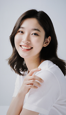 JPG 편집이미지 여자 행복 감정 포즈 백그라운드 조명 표정 미소 사람 청춘 촬영 부드러움 뷰티풀 의료성형뷰티 스타일 편집실사 AI포토 AI인물포토 AI콘텐츠 컨셉 감각 CG 파일형식