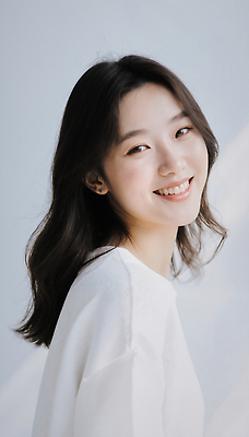 JPG 모델 편집이미지 긴머리 여자 감정 얼굴 포즈 미소 성인 뷰티풀 의료성형뷰티 편집실사 AI포토 AI인물포토 AI콘텐츠 헤어스타일 표정 사람 신체부위 CG 파일형식