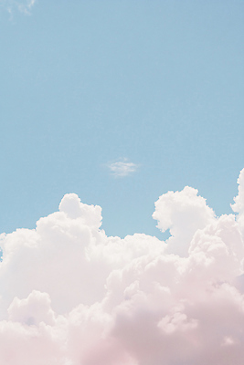 JPG 구름 편집이미지 자연 하늘 날씨 풍경 일상 파란색 햇빛 평화 꿈 자유 부드러움 뷰티풀 청명 편집실사 AI포토 AI콘텐츠 자연요소 컬러 컨셉 라이프 태양 감각 CG 생태계 파일형식