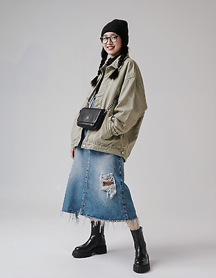 JPG 무료이미지 모델 편집이미지 디자인 옷 패션 포즈 장신구 부츠 유행 재킷 청바지 얼룩 시크 의료성형뷰티 스타일 편집실사 AI포토 AI인물포토 AI콘텐츠 신발 바지 외투 CG 파일형식