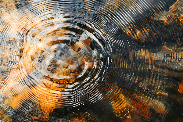 JPG 편집이미지 물결 컬러 패턴 자연 아침 풍경 환경 수중 고요 수면 저녁 편안함 조화 편집실사 AI포토 AI콘텐츠 주간 무늬 물 감각 야간 CG 생태계 파일형식