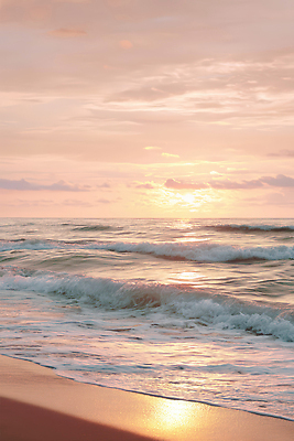 JPG 편집이미지 물결 파도 바다 컬러 촛불 자연 하늘 조명 풍경 해변 평화 일몰 저녁 수평선 편집실사 AI포토 AI콘텐츠 컨셉 초 노을 야간 CG 생태계 파일형식