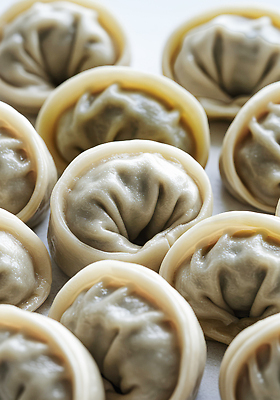 JPG 편집이미지 음식 채소 디저트 한국 육류 요리 식사 전통음식 혈액 준비 담기 만두 먹거리 속 편집실사 AI포토 AI콘텐츠 전통 아시아 식재료 모션 CG 파일형식