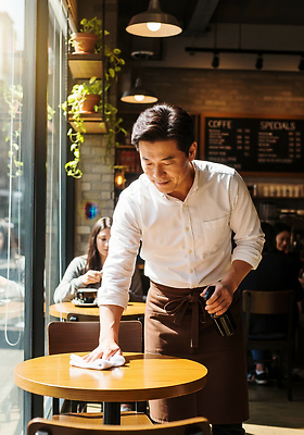JPG 편집이미지 커피 음료 모션 탁자 아침 일상 햇빛 식당 카페 분위기 편안함 청소 고객 직원 서비스 의료성형뷰티 편집실사 AI인물포토 AI콘텐츠 주간 가구 컨셉 라이프 태양 상점 감각 CG 파일형식 AI포토