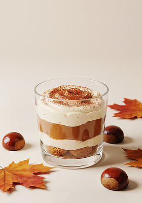 JPG 편집이미지 계절 커피 자연 호박 디저트 요리 컵 가을 달콤 맛 편안함 크림 다과 오후 편집실사 AI포토 AI콘텐츠 식기 음료 음식 컨셉 채소 감각 CG 생태계 파일형식