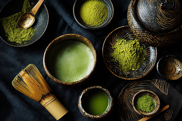 JPG 편집이미지 전통 식기 음료 한국 숟가락 일본 차 찻잔 다도 녹차 준비 녹차가루 말차 색감 편집실사 AI포토 AI콘텐츠 아시아 잔 수저 차_음료 예절 가루 CG 파일형식