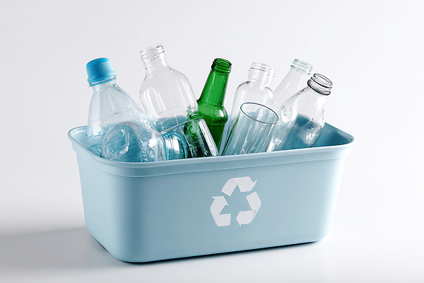 JPG 편집이미지 유리병 환경 재활용 투명 생태 쓰레기 플라스틱 청소 분리수거 정리 자원 편집실사 AI컴퓨터그래픽 AI콘텐츠 재질 병_용기 CG 친환경 파일형식