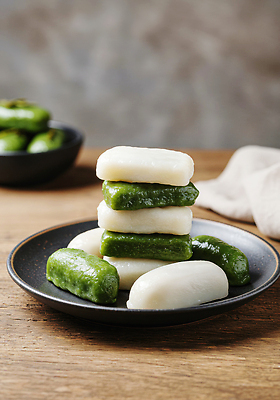 JPG 편집이미지 한식 음식 컬러 디저트 떡 요리 전시 찹쌀떡 쌀가루 쑥떡 편집실사 AI포토 AI콘텐츠 가루 CG 파일형식