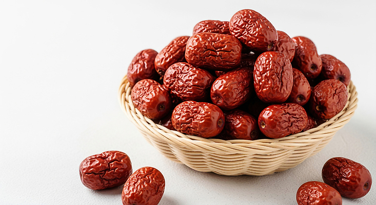 JPG 편집이미지 전통 음식 재료 자연 디저트 요리 바구니 대추 건강식 생과일 간편조리식품 편집실사 AI포토 AI콘텐츠 과일 CG 생태계 파일형식