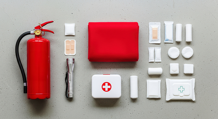 JPG 편집이미지 안전 의료용품 구출 안전장비 준비 예방 정리 소화기 구급약품 소방기구 응급치료 편집실사 AI포토 AI콘텐츠 의료기기 치료 약 장비 기구 도움 소방 CG 파일형식