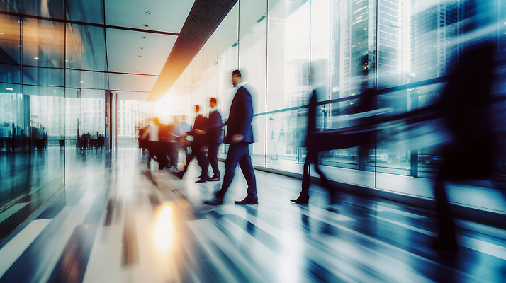 JPG 편집이미지 이동 비즈니스 조명 거리 사람 풍경 건물 사무실 고층빌딩 도시 업무 직장인 저녁 바쁨 의료성형뷰티 편집실사 AI인물포토 AI콘텐츠 직업 건축물 컨셉 빌딩 작업 야간 CG 파일형식 AI포토